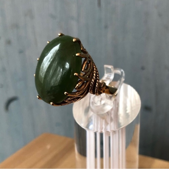 Romany Jewelry - Jade ring set in 10K solid gold with lots of detail in the beautiful setting